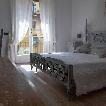 Beautiful Floral Apartment On Navigli Milan Extérieur photo