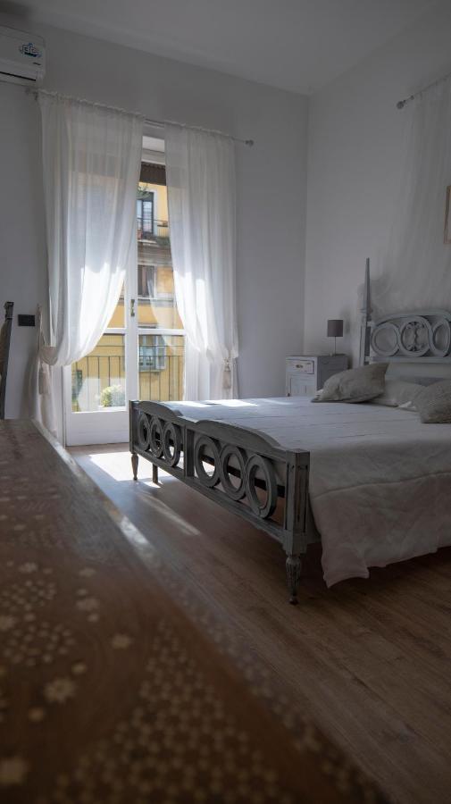 Beautiful Floral Apartment On Navigli Milan Extérieur photo