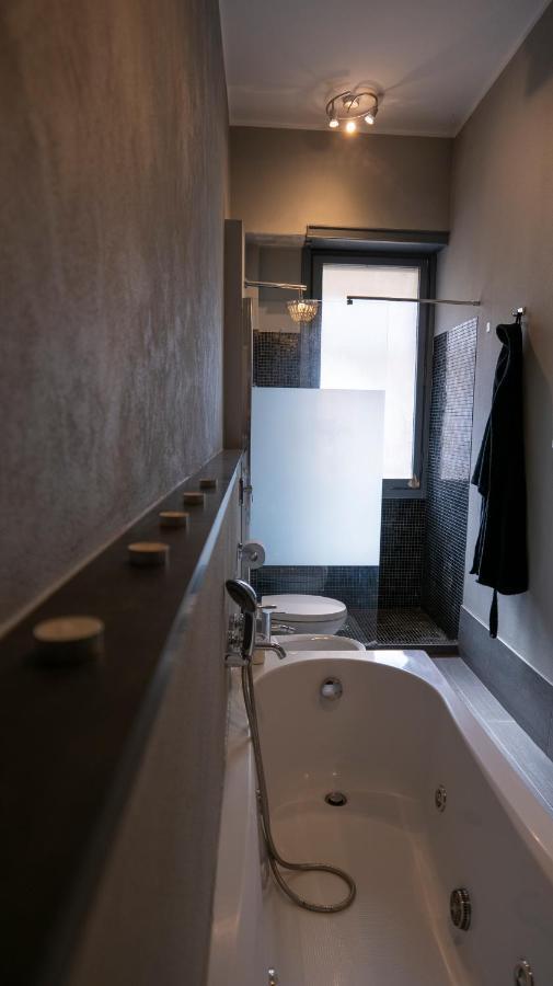 Beautiful Floral Apartment On Navigli Milan Extérieur photo